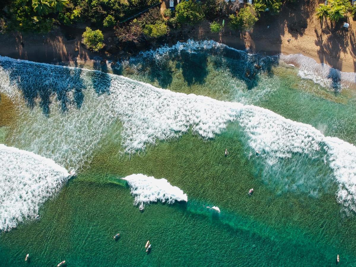Tres Sirenas Beach Inn 林康 外观 照片