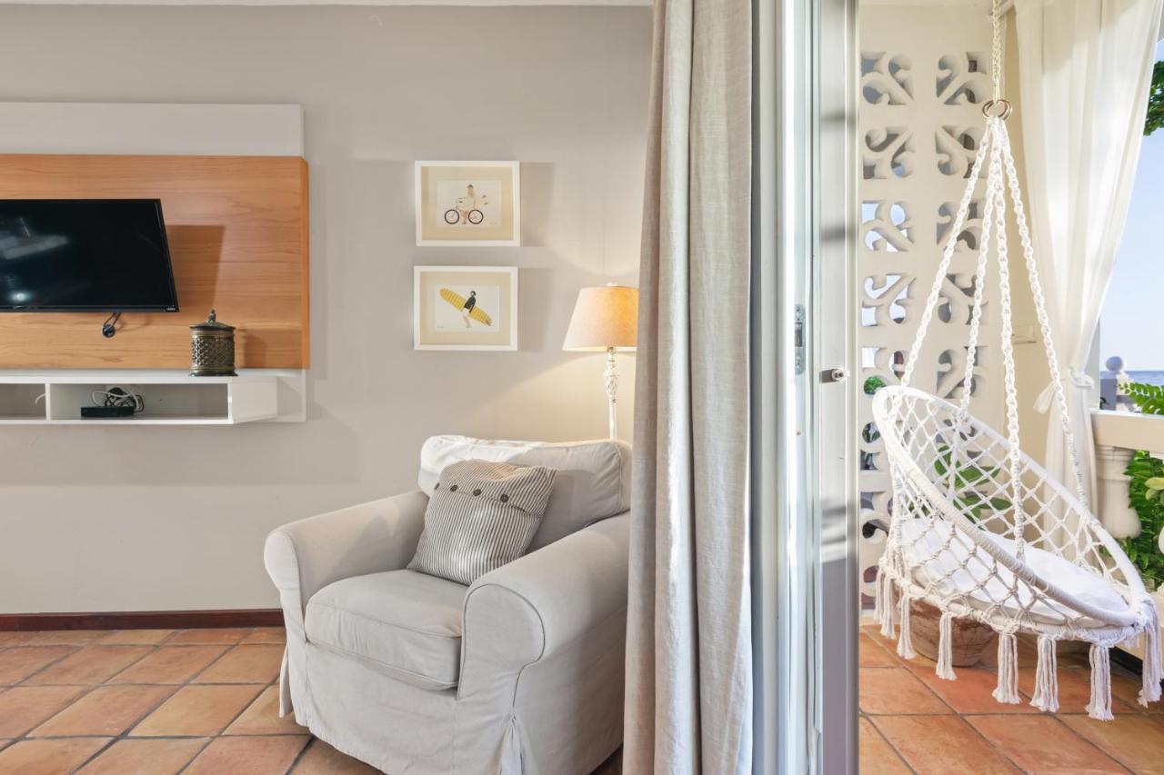 Tres Sirenas Beach Inn 林康 外观 照片
