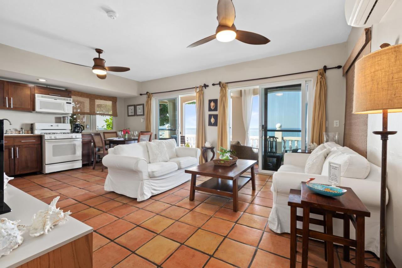 Tres Sirenas Beach Inn 林康 外观 照片