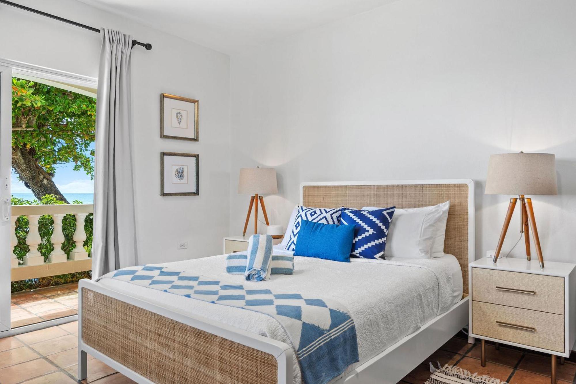 Tres Sirenas Beach Inn 林康 外观 照片