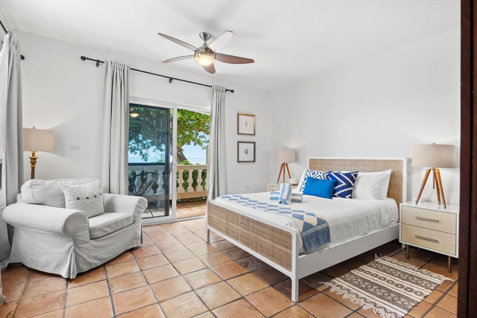 Tres Sirenas Beach Inn 林康 外观 照片